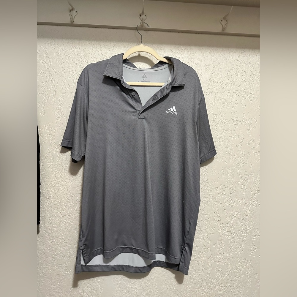 Collared golf shirt